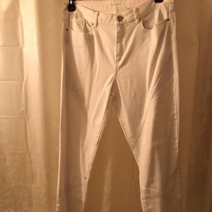 NWOT-Elie Tahari Jeans White w/mesh detail on legs